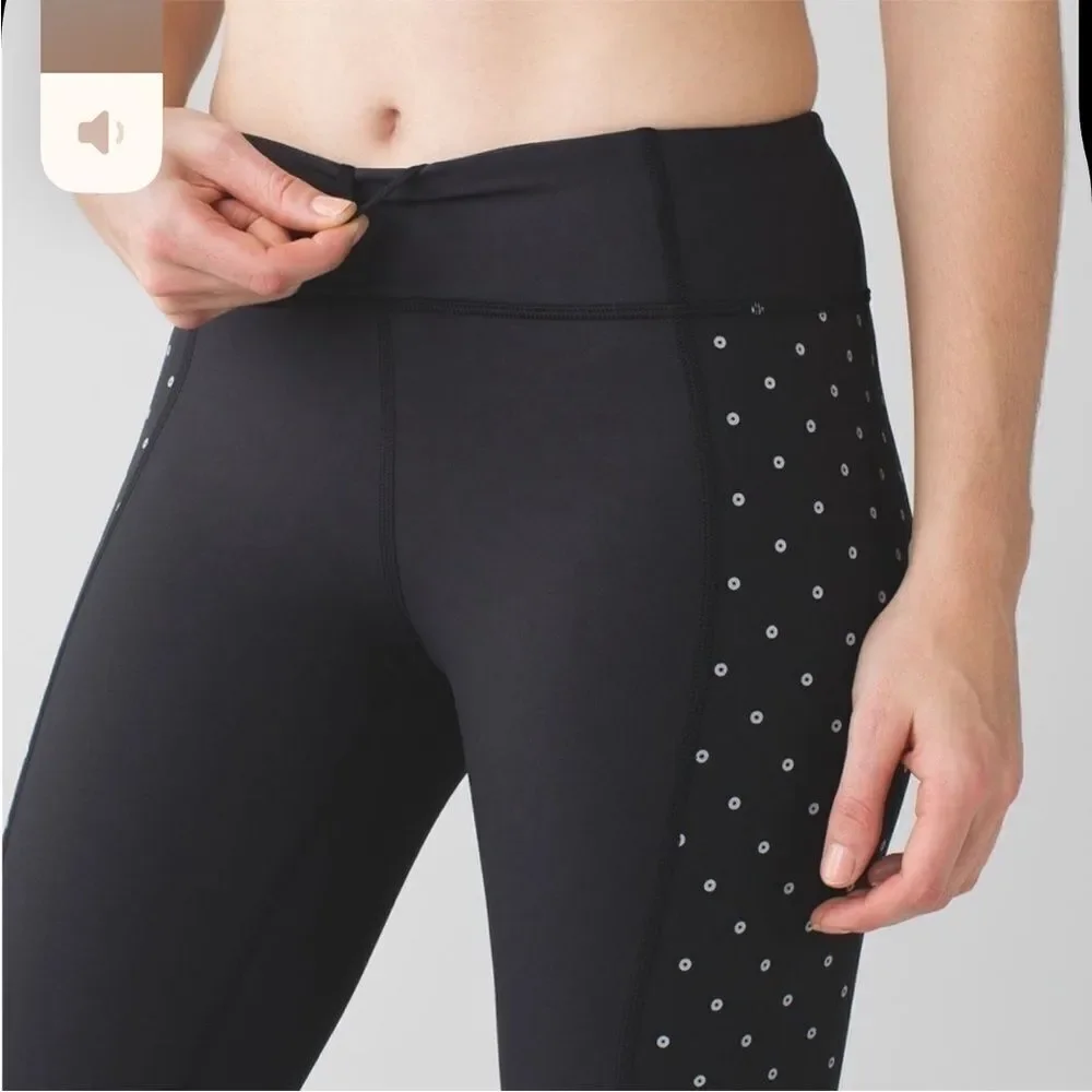 Lululemon Tight Stuff Sequin Dot Crop Black Leggings Women Size 4